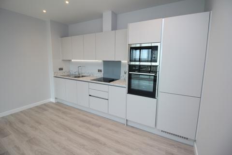 2 bedroom apartment to rent, Radford Way, CM12