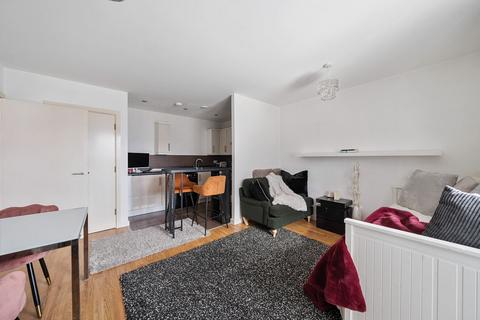 1 bedroom apartment for sale, Harvey House, 103 Magnetic Crescent, Enfield, EN3