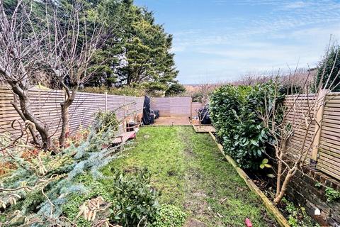 3 bedroom terraced house for sale, Hurst Road, Eastbourne BN21