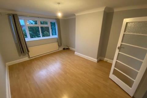 2 bedroom flat to rent, Ballbrook Avenue, Didsbury, Manchester