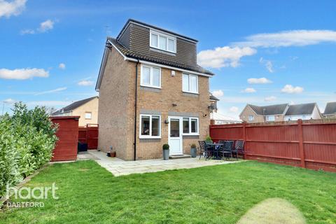 4 bedroom end of terrace house for sale, Arundel Road, Dartford