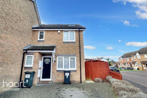 4 bedroom end of terrace house for sale, Arundel Road, Dartford