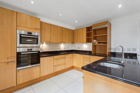 4 bedroom terraced house to rent, St. Edmund's Square, Barnes, London