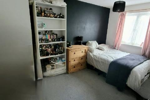 undefined, Ibbotson Court, Poyle Road, Colnbrook SL3