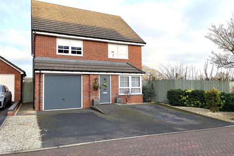 4 bedroom detached house for sale, Buckmaster Way, Rugeley