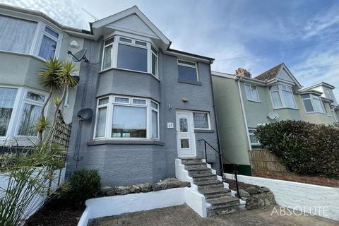 17 Batson Gardens, Paignton, TQ4 5LT