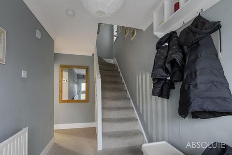 17 Batson Gardens, Paignton, TQ4 5LT