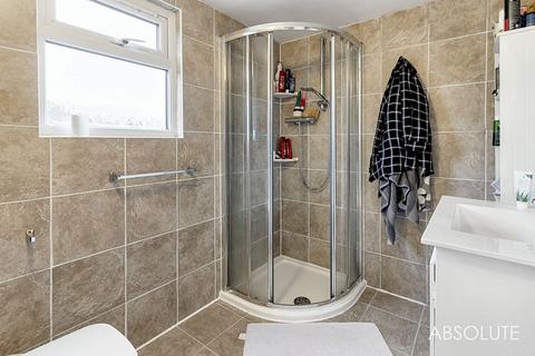 17 Batson Gardens, Paignton, TQ4 5LT