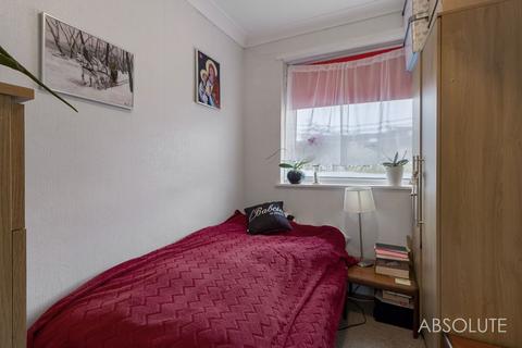 17 Batson Gardens, Paignton, TQ4 5LT