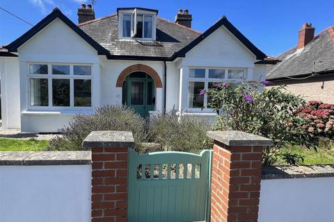 2 bedroom detached bungalow to rent, Trekenning Road, St. Columb TR9