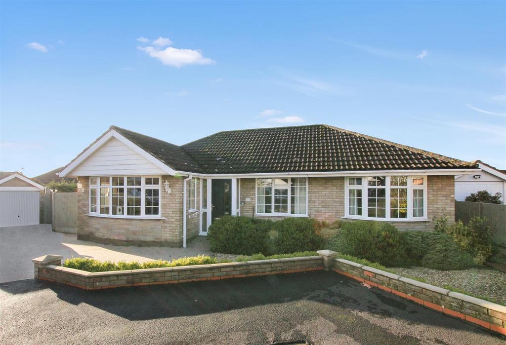 Drax Court, MIddle Rasen, Market... 3 bed detached bungalow for sale ...