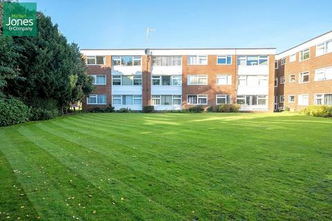 2 bedroom flat for sale, St. Andrews Gardens, Church Road, Worthing, West Sussex, BN13