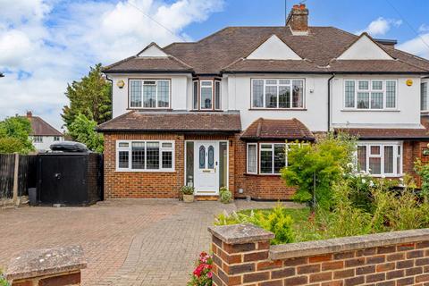 11 Thorndon Gardens, Epsom, KT19 0QB