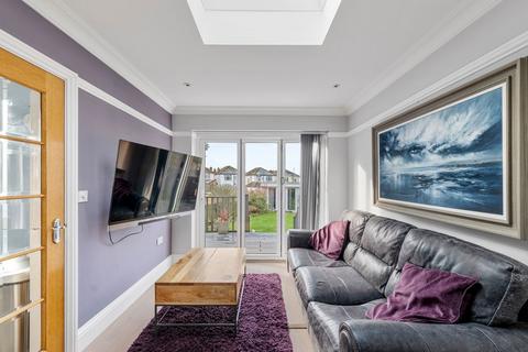 11 Thorndon Gardens, Epsom, KT19 0QB