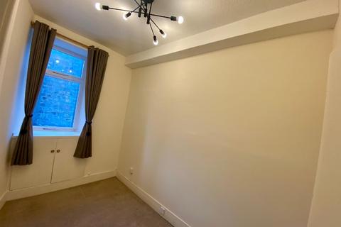 2 bedroom flat to rent, Rosemount Viaduct, City Centre, Aberdeen, AB25