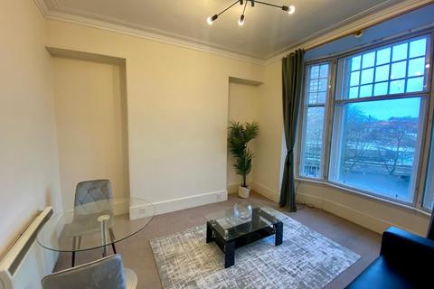 2 bedroom flat to rent, Rosemount Viaduct, City Centre, Aberdeen, AB25