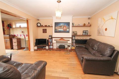 3 bedroom end of terrace house for sale, Sandy Lane North, Wallington SM6