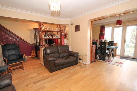 3 bedroom end of terrace house for sale, Sandy Lane North, Wallington SM6