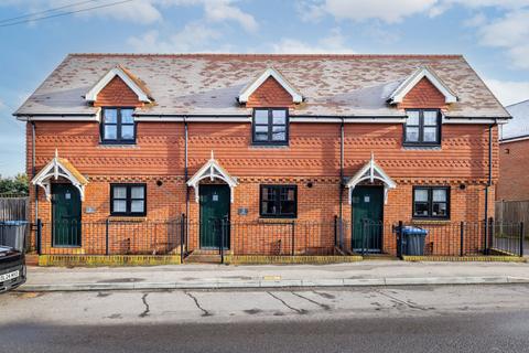 2 bedroom terraced house for sale, Lingfield Road, East Grinstead, RH19