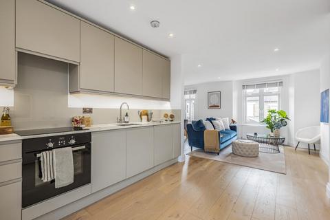 2 bedroom maisonette for sale, Wingford Road, Clapham