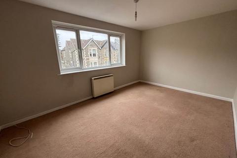 2 bedroom house to rent, Links Court Moorland Road, , Weston Super Mare