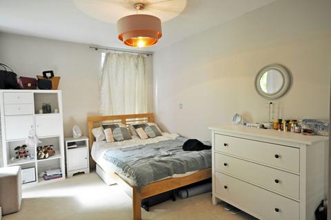 2 bedroom apartment for sale, Ketley House, Garratt Lane, Wandsworth, SW18