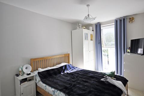 2 bedroom apartment for sale, Ketley House, Garratt Lane, Wandsworth, SW18