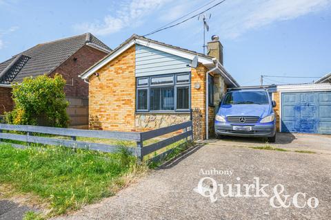 1 bedroom detached bungalow for sale, Gafzelle Drive, Canvey Island, SS8