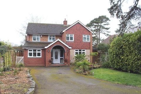 3 bedroom detached house for sale, Barnett Lane, KINGSWINFORD DY6