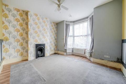 3 bedroom end of terrace house for sale, Clive Road, ., Portsmouth, Hampshire, PO1 5JB