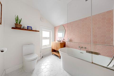 73 Flaxton Road, London, SE18 2EJ