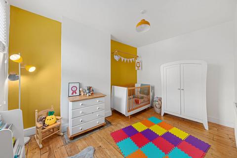 73 Flaxton Road, London, SE18 2EJ