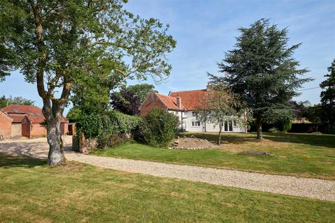 4 bedroom farm house for sale, Fersfield Road, Norwich NR16