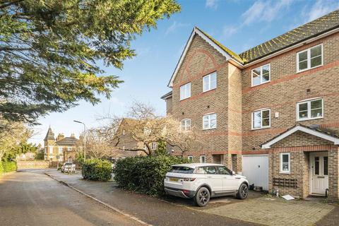 4 bedroom terraced house for sale, Cintra Close, Reading