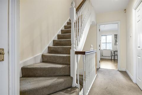 10 Cintra Close, Reading, RG2 7AL