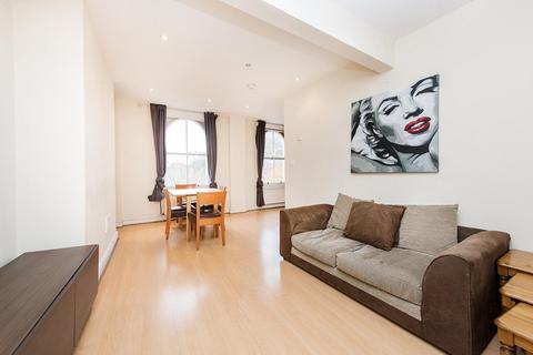 2 bedroom barn conversion to rent, St Paul's Road, Islington