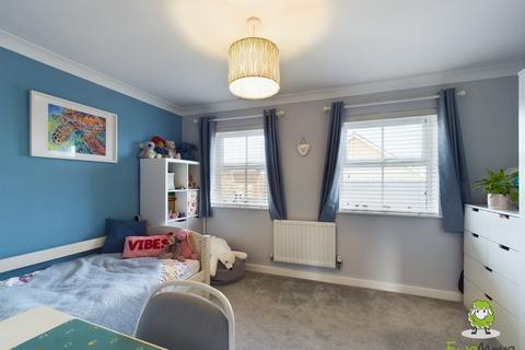 100 Avington Way, Sherfield On Loddon, Hook, RG27 0FN