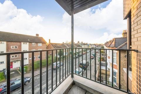 2 bedroom flat for sale, Comerford Road, Brockley, SE4