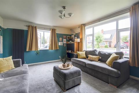 2 Pass Avenue, Lichfield, WS14 9NJ