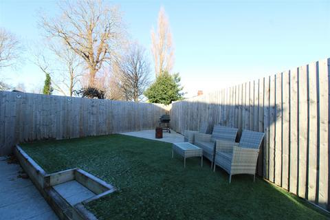 undefined, Thistley Close, Walkerville, Newcastle Upon Tyne, Tyne & Wear, NE6