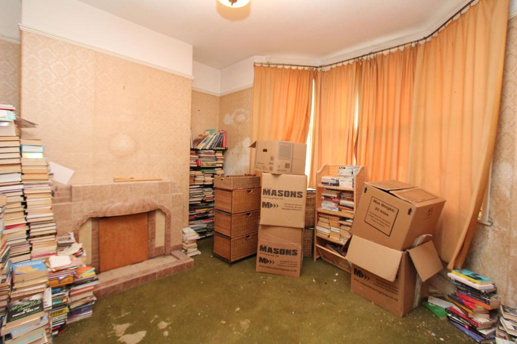 Sitting / Dining Room