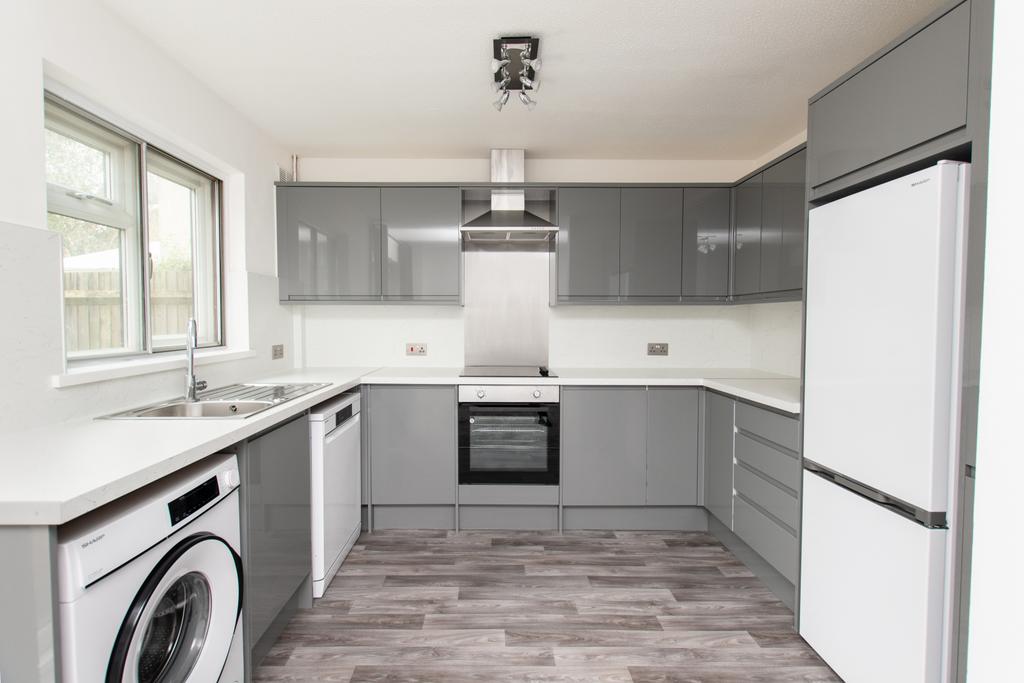 Modern three-bedroom End of Terrace family home