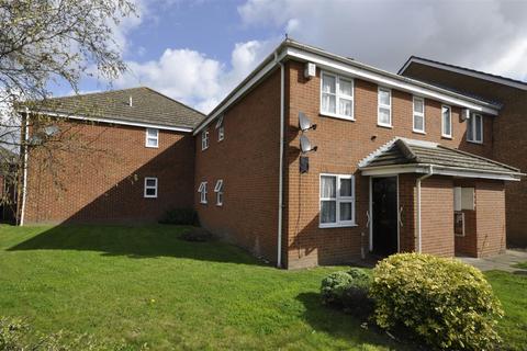 1 bedroom apartment for sale, Wallers Close, Dagenham