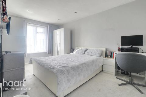 2 bedroom flat for sale, Livingstone Road, Thornton Heath