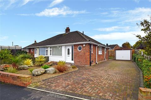 2 bedroom bungalow to rent, Green Park Road, Cayton, North Yorkshire, YO11