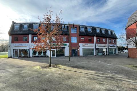 2 bedroom flat for sale, 17 Maizefield House, Moors Walk, Welwyn Garden City, Hertfordshire AL7 2BQ