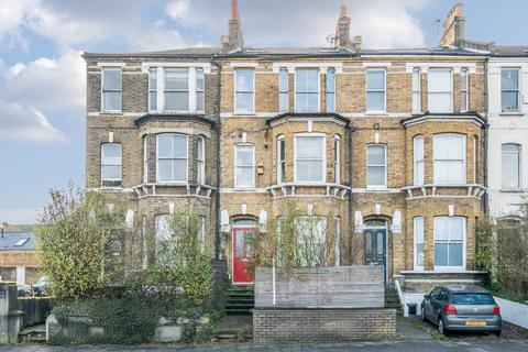 3 bedroom flat for sale, Wandsworth Road, Clapham