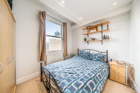 3 bedroom flat for sale, Wandsworth Road, Clapham