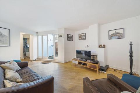 3 bedroom end of terrace house for sale, Shellwood Road, Battersea