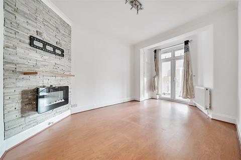 9 Hackbridge Road, Wallington, SM6 7AY